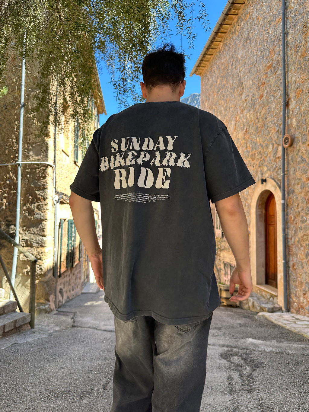 SUNDAY RIDE - Oversized Shirt