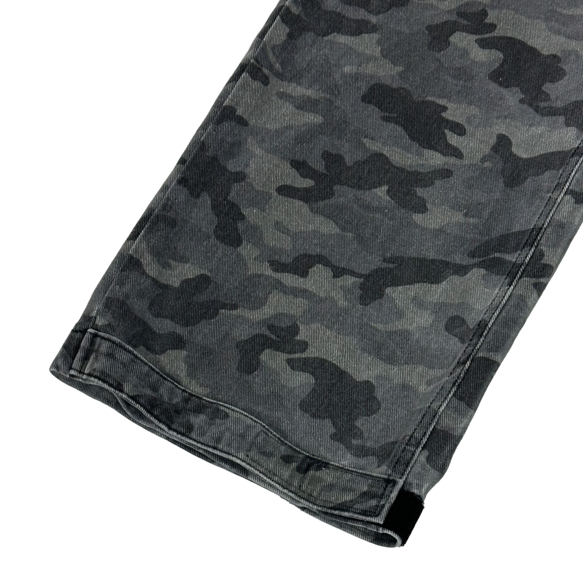 HEAVY CAMO - Zipper Baggy Jeans