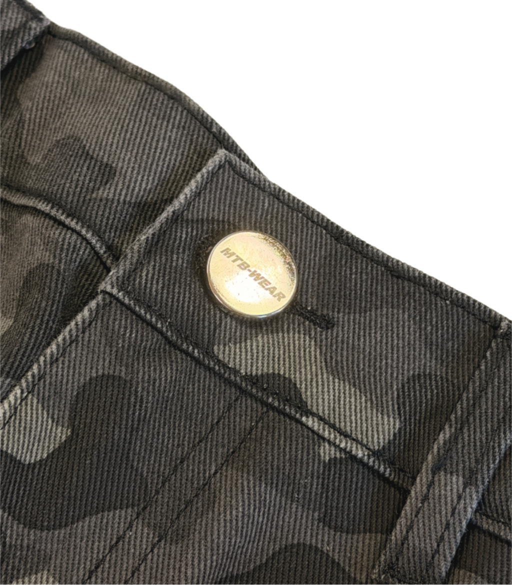 HEAVY CAMO - Zipper Baggy Jeans